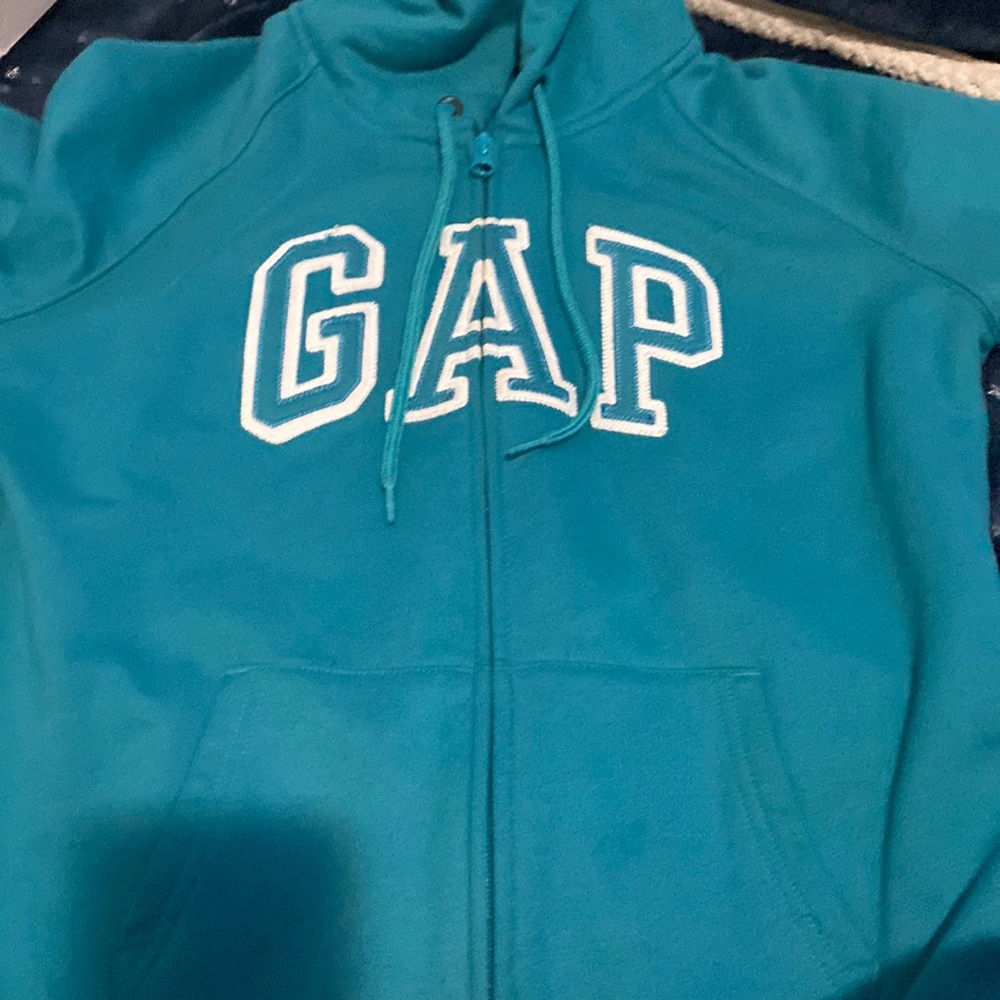 GAP zip up